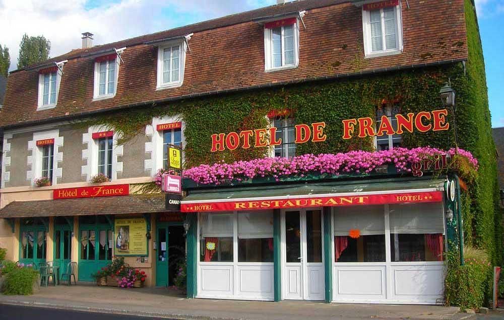 Logis Hotel De France Restaurant Grill 돔프롱 외부 사진